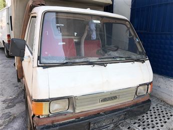 Mazda E2200 Kamyonet Ön Camı