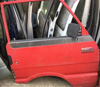 Mazda E2200 Sağ Ön Kapı