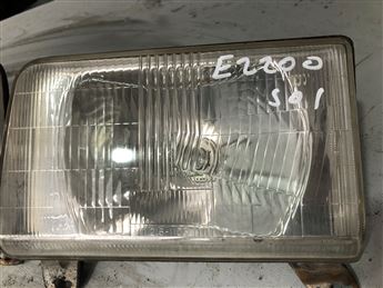 Mazda E2200 Sol Ön Far