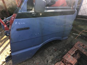 Mazda E2200 Sol Ön Kapı