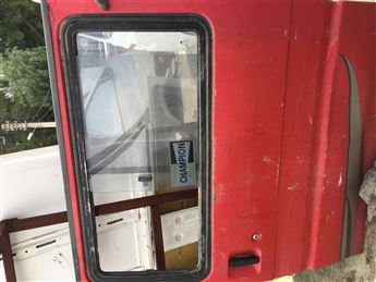 Mazda E2200 Sol Sürgülü Kapı