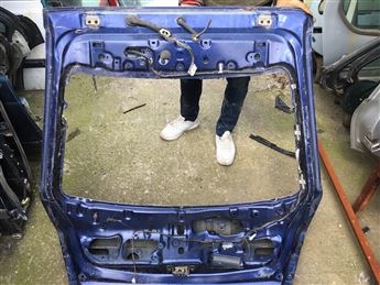 Mazda Lantis HB 1995-1999 Çıkma Bagaj Kapağı