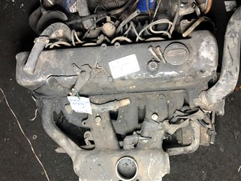 Mercedes 200 D Emme ve Egzoz Manifoldu