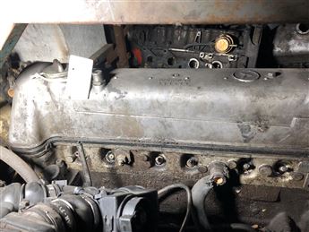 Mercedes 230.6 Karbüratörlü Komple Motor