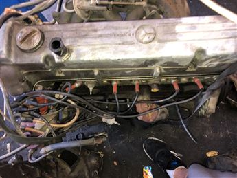 Mercedes 250 (W123-R1230160001) Çıkma Komple Motor