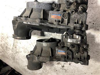 Mercedes 380-500 SEL (M116-M117) Hava Akış Sensörü (Ördek) ve Yakıt Dağıtıcı