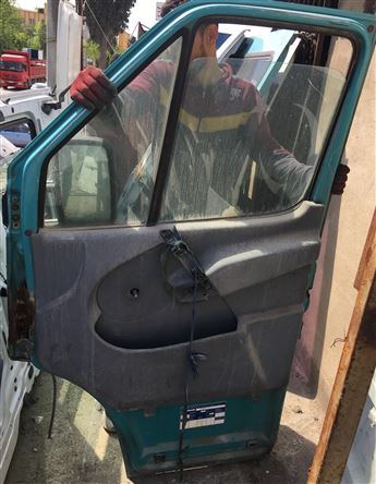 Mercedes Sprinter 1997-2006 Sağ Ön Kapı