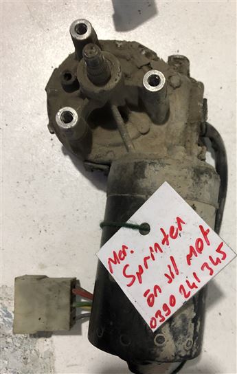 Mercedes Sprinter Ön Cam Silecek Motoru 0390241345