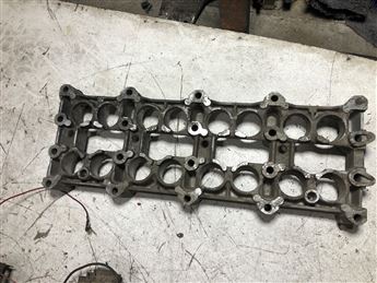 Mercedes Sprinter Vito 2.2 1998-2006 Eksantrik Mili Muhafazası R6110160504