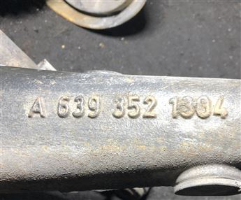 Mercedes Vito Viano W639  2003-2014 Sağ Arka Taşıyıcı Salıncak (A6393521304)