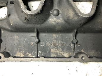 Mercedes W114-W116 (R1100160605) Külbütör Kapağı