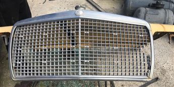 Mercedes w115 230 E 1974-1984 Çıkma Motor Kaputu