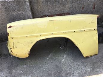 Mercedes w115 Sol Ön Çamurluk