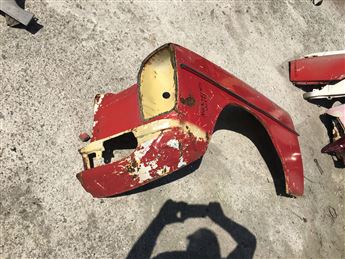 Mercedes w115 Sol Ön Çamurluk