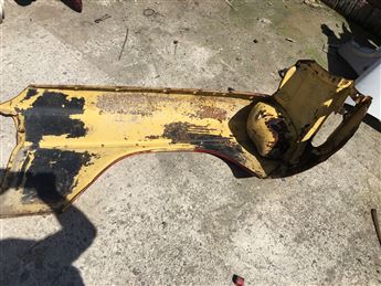 Mercedes w115 Sol Ön Çamurluk