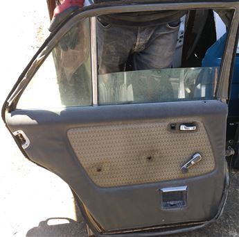 Mercedes (w123) 1975-1985 Sol Arka Kapı