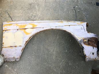 Mercedes w123 230 Sağ Ön Çamurluk