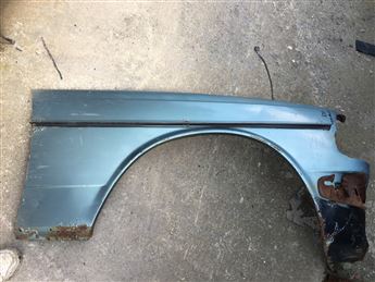 Mercedes w123 230 Sağ Ön Çamurluk