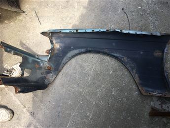 Mercedes w123 230 Sağ Ön Çamurluk