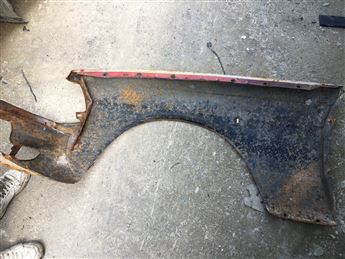 Mercedes w123 230 Sağ Ön Çamurluk