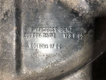 Mercedes W123 Hava Filtre Kutusu