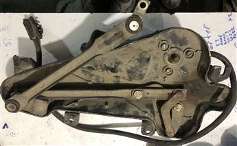 Mercedes w123 Kasa Ön Cam Silecek Motoru ve Mekani