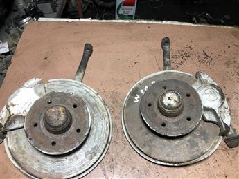 Mercedes W123 Sağ Ön Taşıyıcı Disk Porya