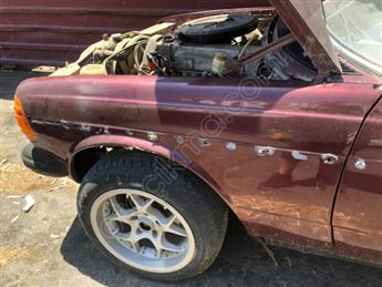 Mercedes w123 Sol Ön Çamurluk1