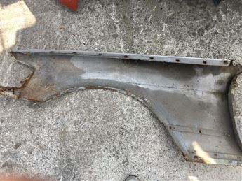 Mercedes w126 300S Sağ Ön Çamurluk