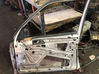 Mercedes (W201) 190 1983-1993 Sağ Ön Kapı