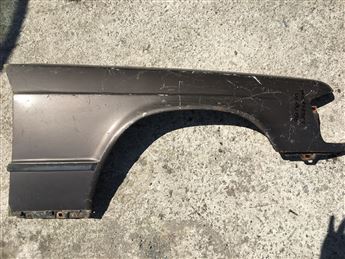 Mercedes w201 190 Sağ Ön Çamurluk