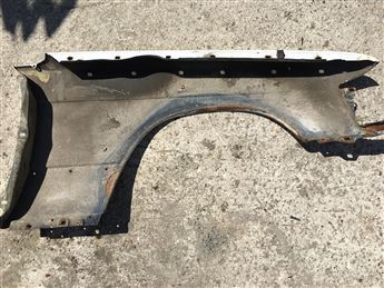 Mercedes w201 190 Sol Ön Çamurluk