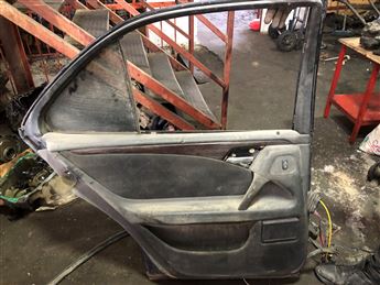 Mercedes (w210) E Class  1995-2003 Sol Arka Kapı