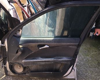 Mercedes (w211) E Class 2002-2009 Sağ Ön Kapı