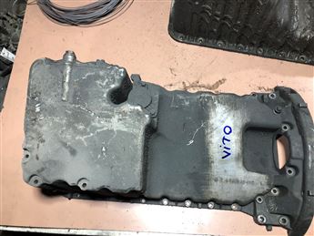 Mercedes W639 Vito Viona Külbütör Kapağı 6460140402