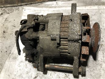 Mitsubishi Canter Çıkma Şarj Dinamosu