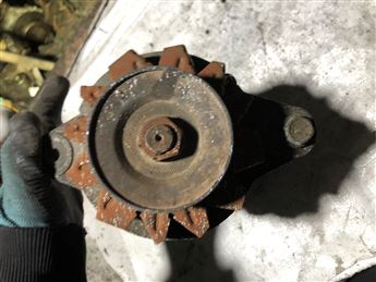 Mitsubishi Canter Çıkma Şarj Dinamosu