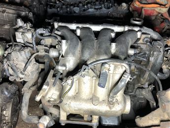 Mitsubishi Carisma 1.8 Enj 2000 Emme ve Egzoz Manifoldu