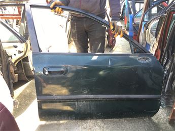 Mitsubishi Carisma 1998-2005 Sağ Ön Kapı