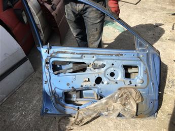 Mitsubishi Carisma 1998-2005 Sol Ön Kapı