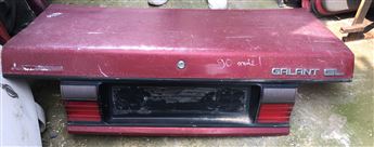 Mitsubishi Galant Sedan 1990-1993 Çıkma Bagaj Kapağı