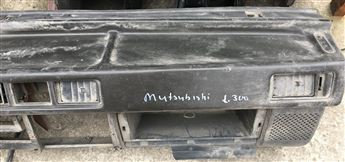 Mitsubishi L 300 Göğüslük Torpido