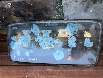 Mitsubishi L300 Bağaj Kapağı Camı