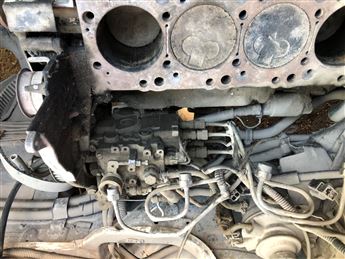 Mitsubishi L300 Çıkma Mazot Pompası