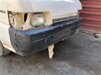 Mitsubishi L300 Ön Tampon