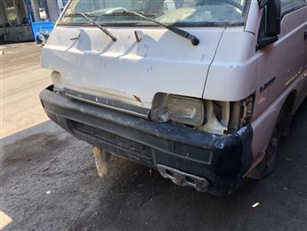Mitsubishi L300 Ön Tampon