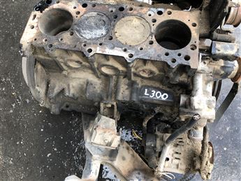 Mitsubishi L300 Yarım Motor 23