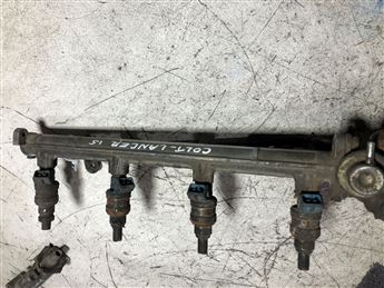 Mitsubishi Lancer Colt 1.5 1993 Enjektör Kütüğü