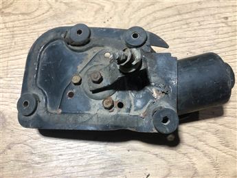 Mitsubishi Lancer Colt 1992-1996 Ön Cam Silecek Motoru (4)