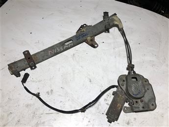 Nissan Altima Laurel Sol Arka Kapı Cam Krikosu